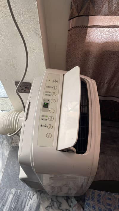 Portable AC best condition like new 1 TON