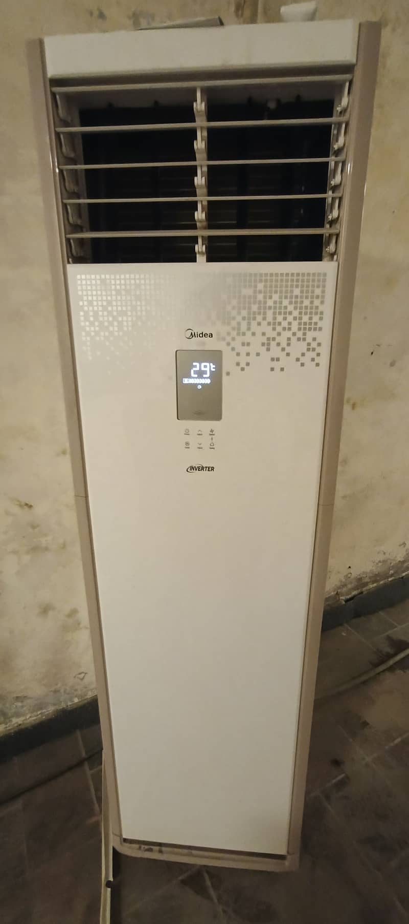 Midea Tower Ac 1
