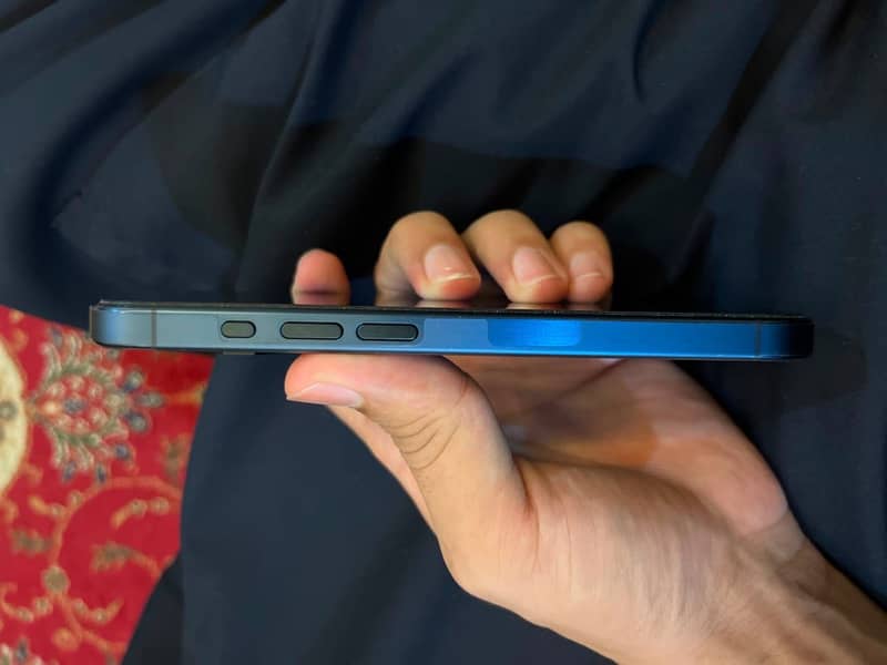 Apple iphone 15 pro 6