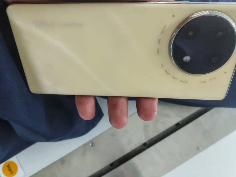 Tecno CAMON 30S 3