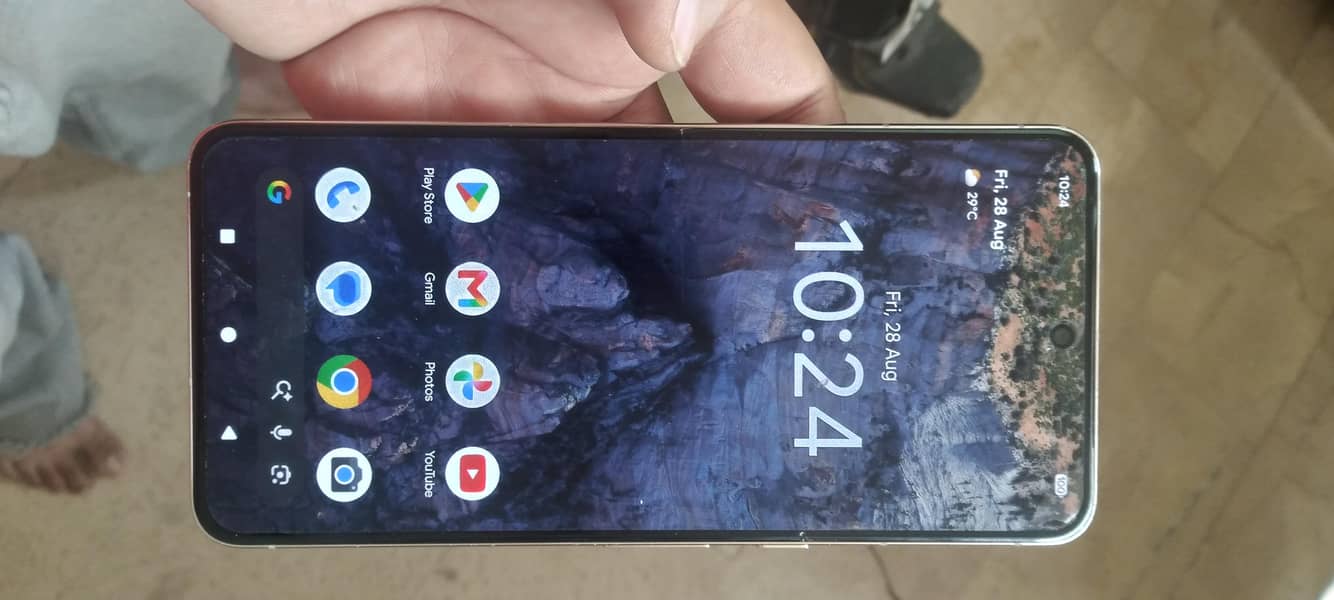 google pixel 8 pro 2