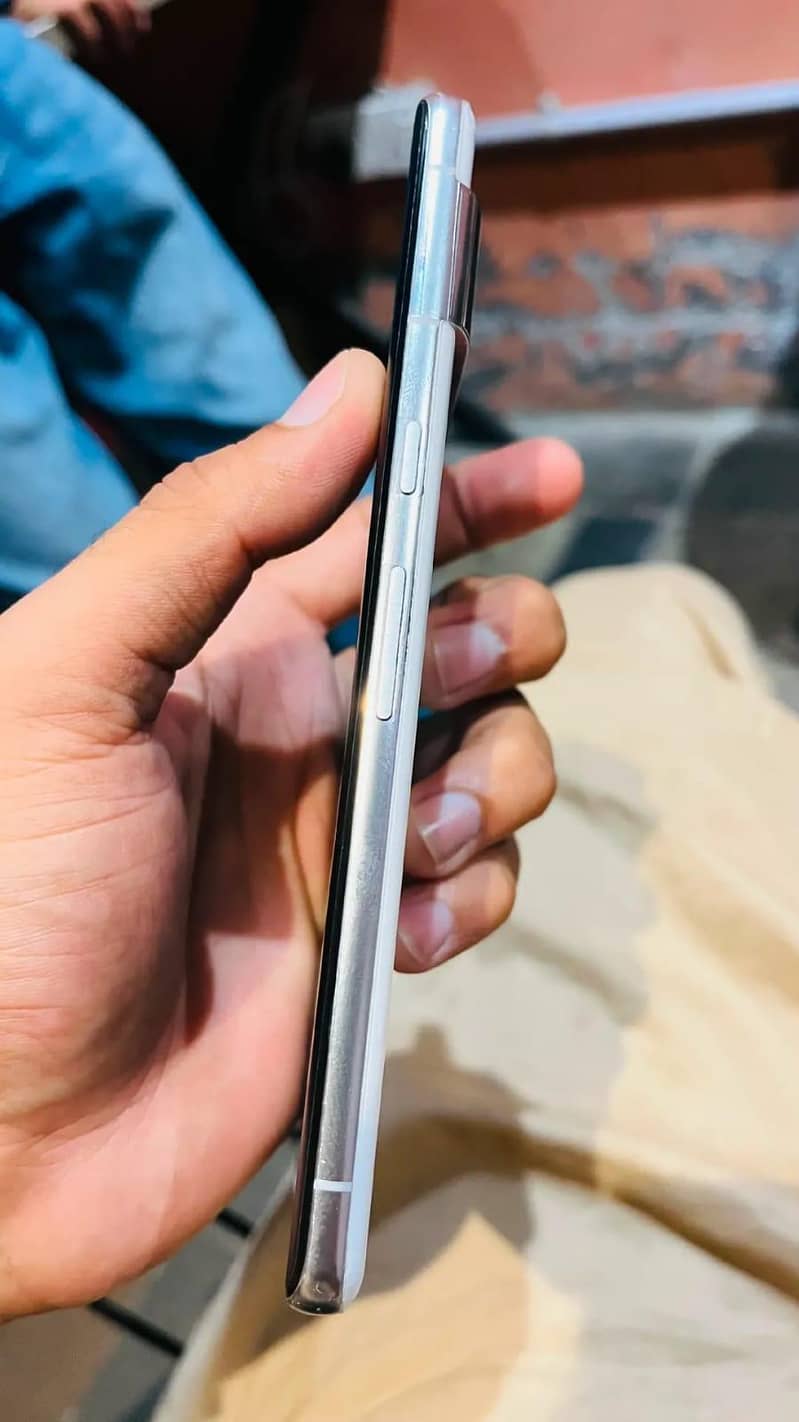 Google Pixel 7 Pro 4