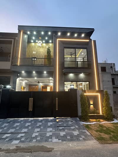 Brand New 5 Marla House For Sale In Crystal Block Park View City Lahore