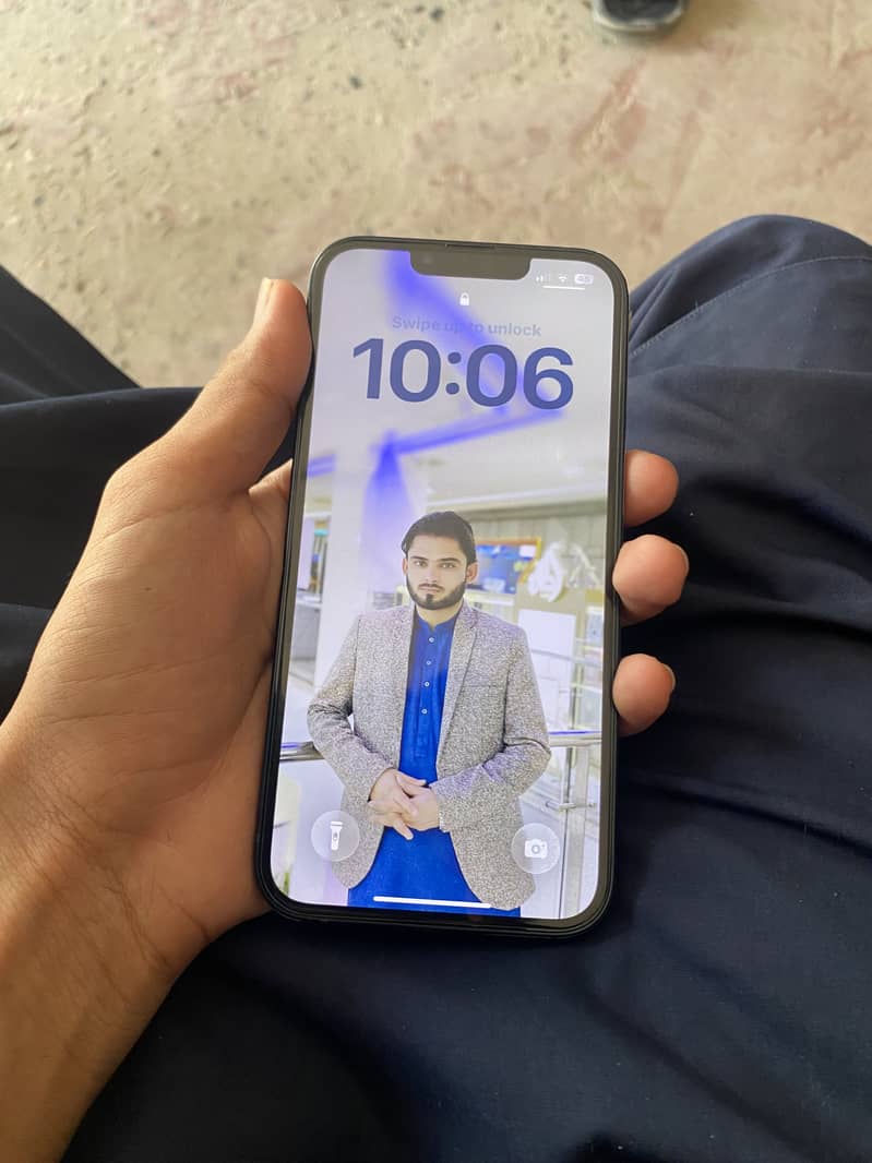 Apple iPhone 13 3