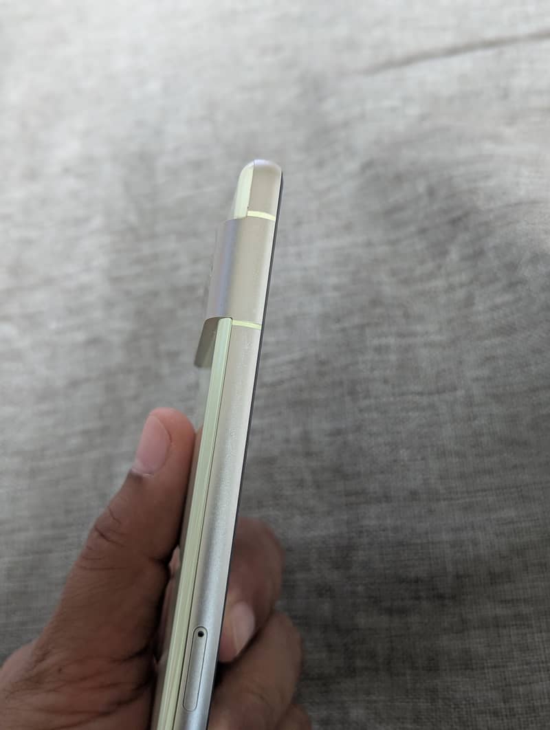 Google Pixel 7 5
