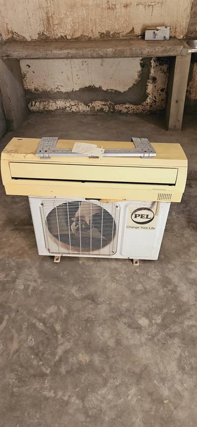 1.5 TON TWO AC AVAILABLE FOR SALE PELL OR LG