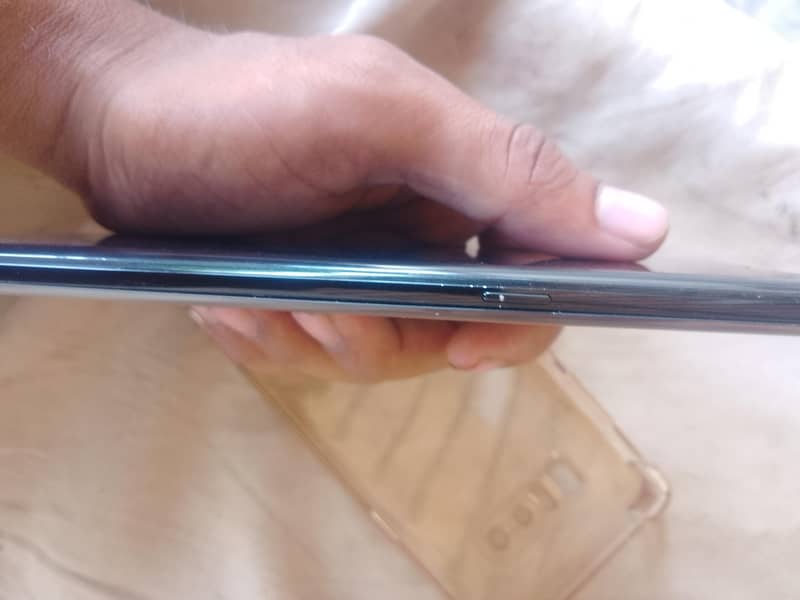 Samsung Mobile Note 8 4