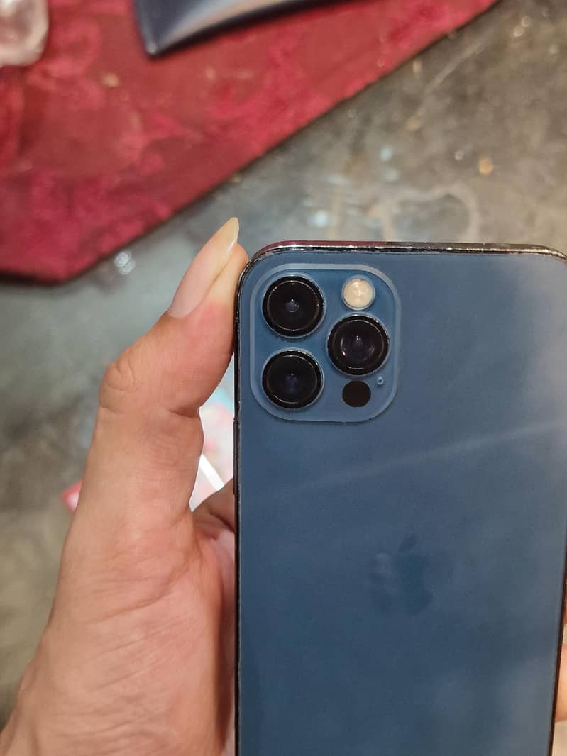 Apple iPhone 12 Pro 1