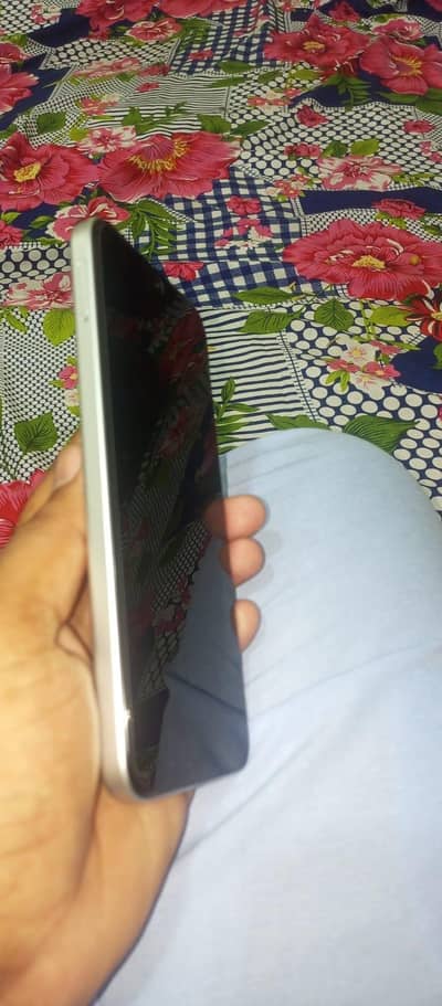 OPPO A6s
