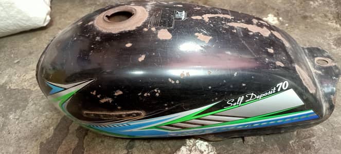 fuel tank cd70