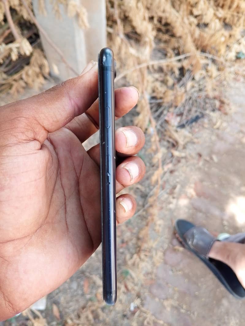 Apple iPhone 7 4