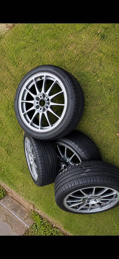 17" Low profile  new tyres & light weight Rims  ( 4 NUTS)