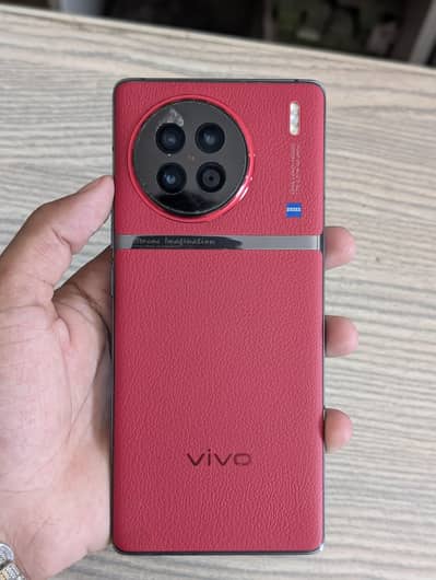 Vivo X90s