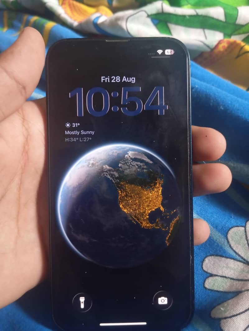 Apple iPhone 13 3