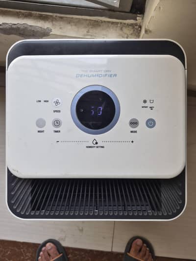 Breville The Smart Dry Dehumidifier (Model LAD200 WHTANZ) - Used