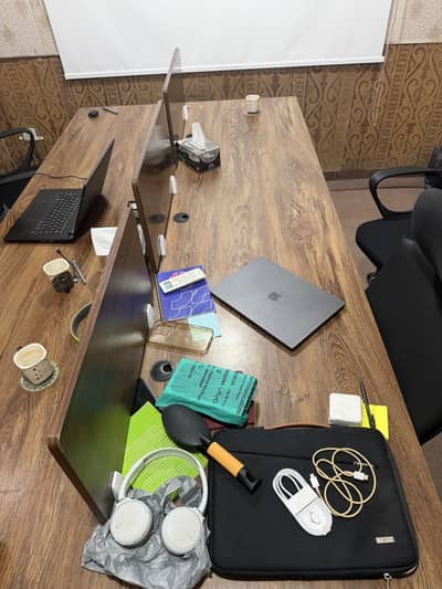 Office Table for 6 persons or for conference