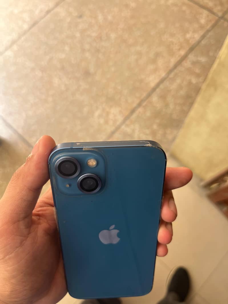 Apple iPhone 13 6