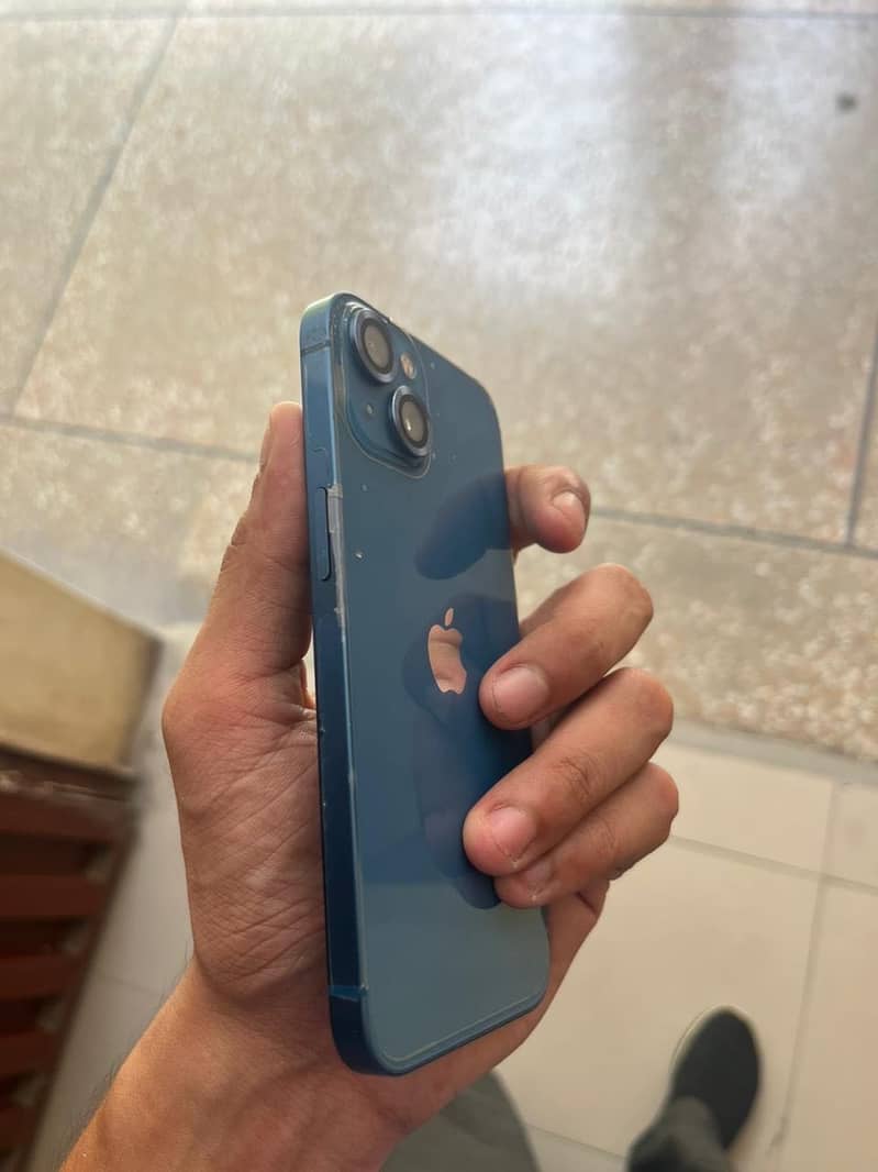 Apple iPhone 13 9