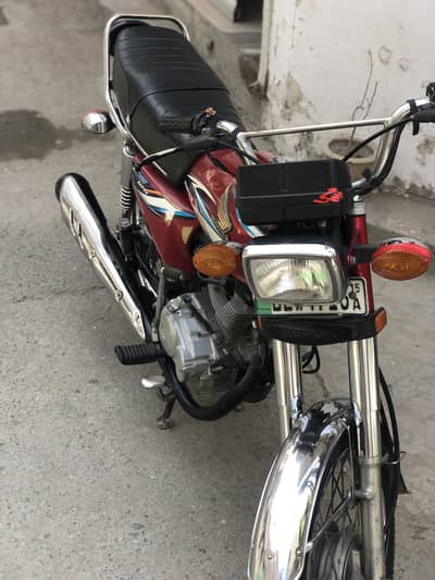 Honda 125 2015 mondel total genuine