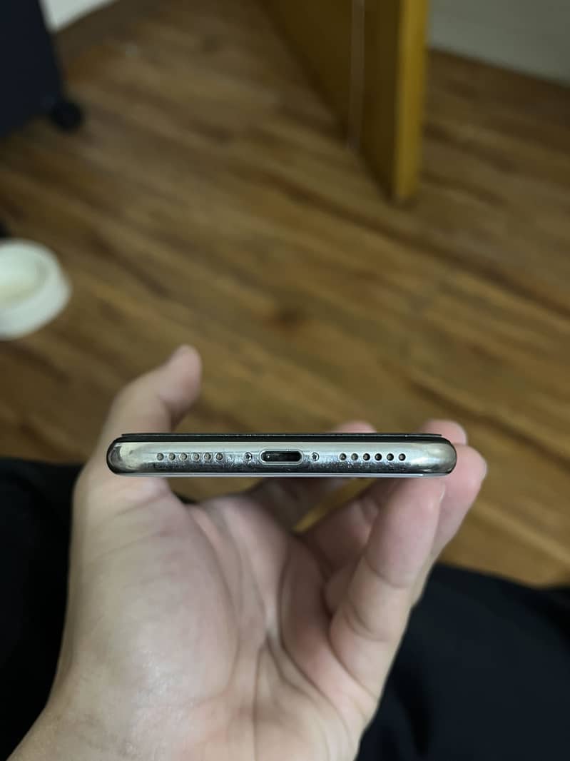 Apple iPhone X 2