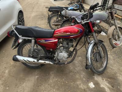 United 125
