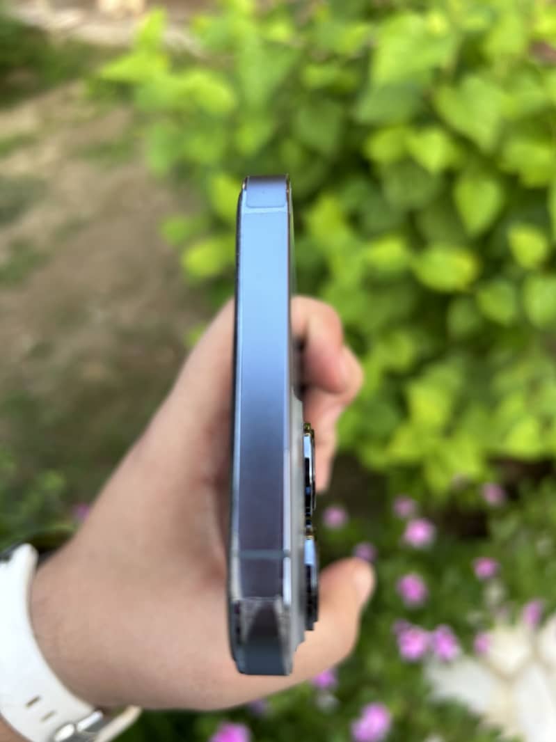 Apple iPhone 13 Pro Max 5