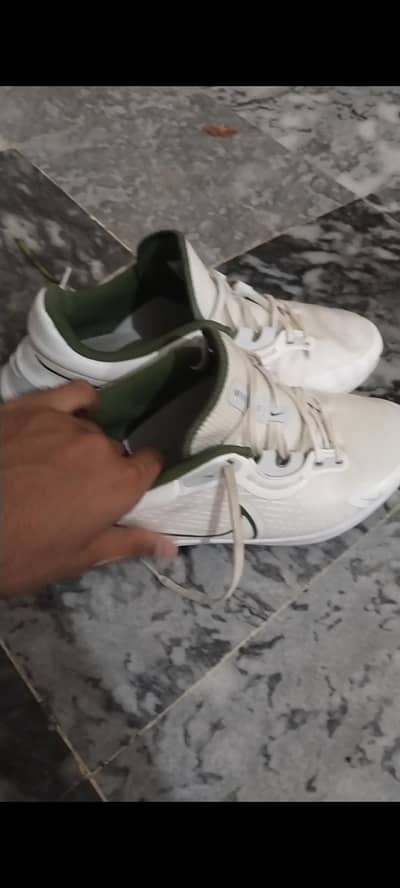 cricket shoes Nike brand original 1 month use All okay 
