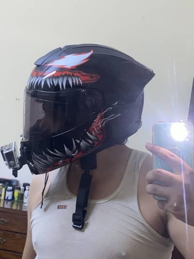 Vloger helmet (customized) with go pro hero 4