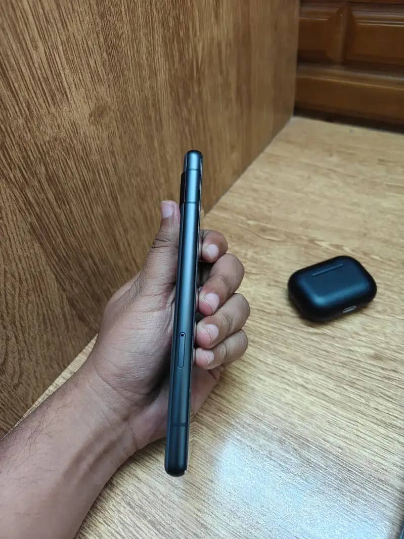 Google Pixel 7a 3