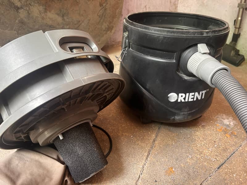 Orient Vacuum Cleaner 4