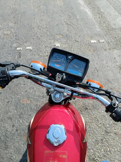 125 Honda new condition 2025
