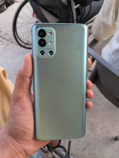 One Plus 9R