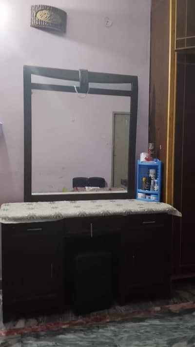 Dressing table for sale