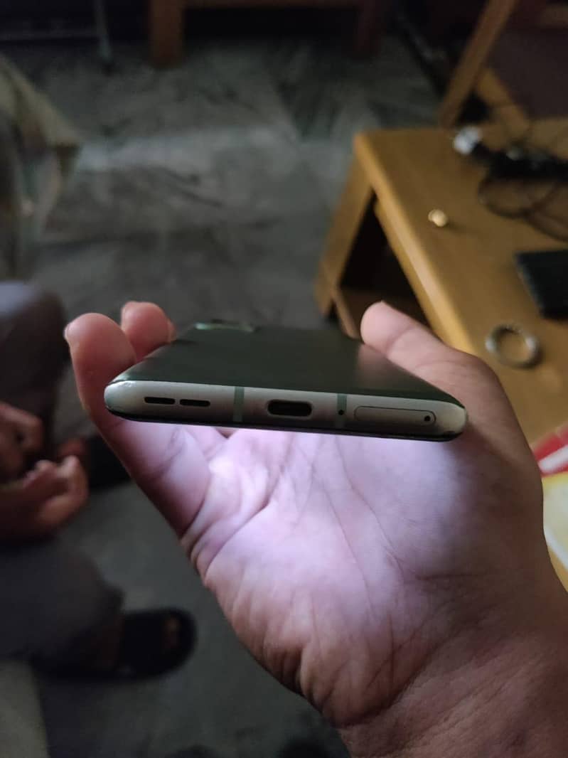 One Plus 9R 3