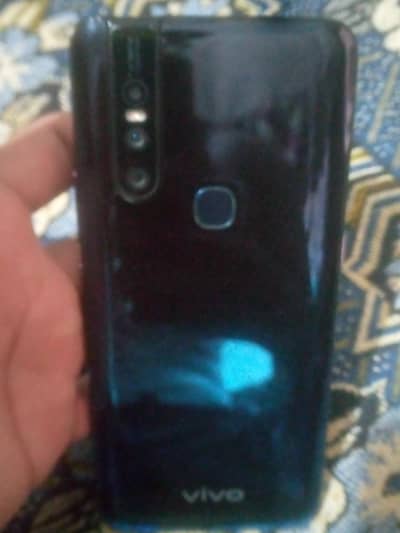 Vivo V15