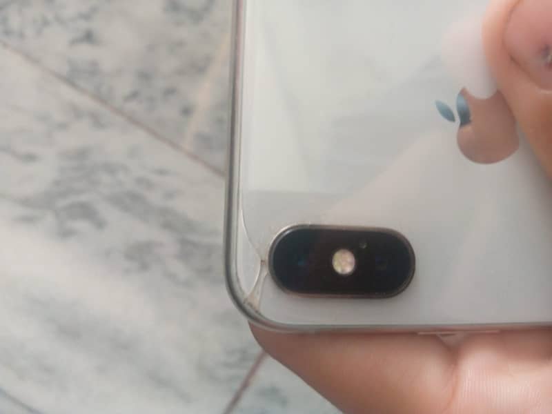 Apple iPhone X 3