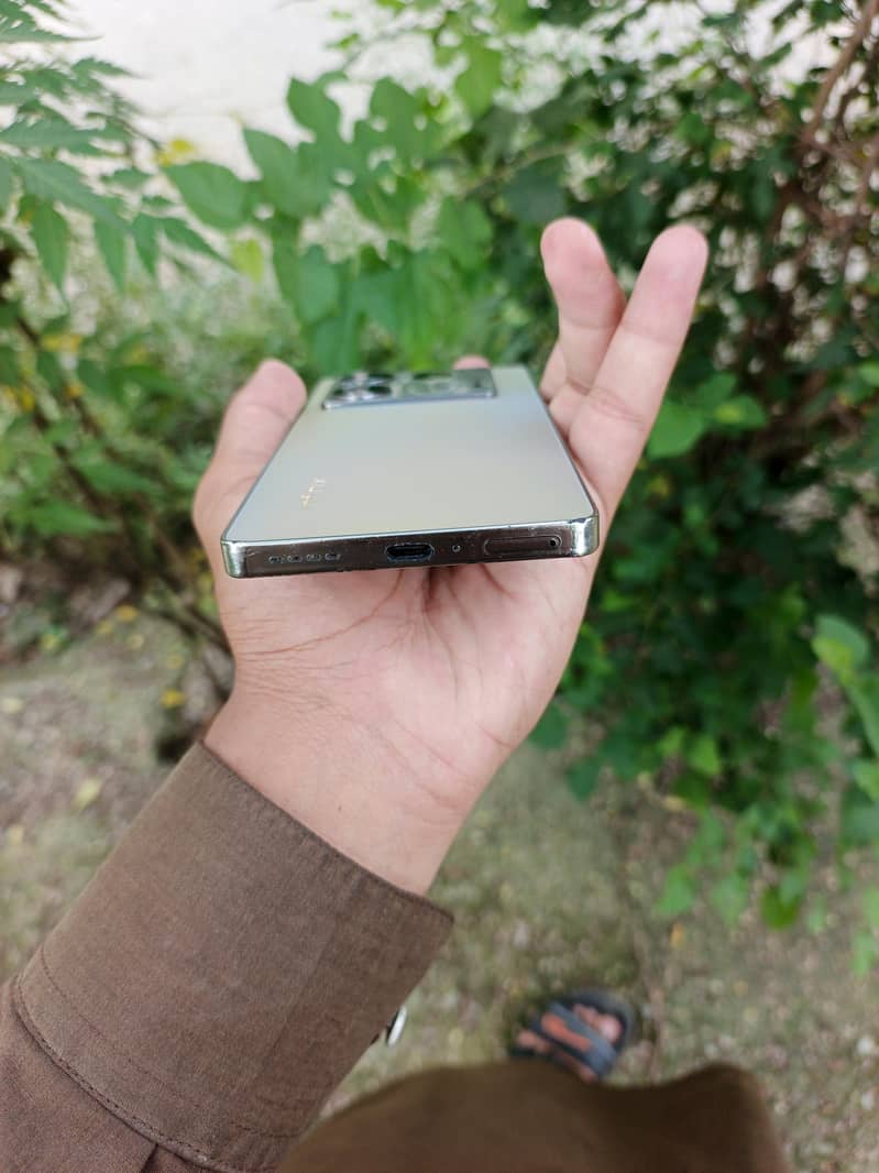 infinix note 40 complete box 2
