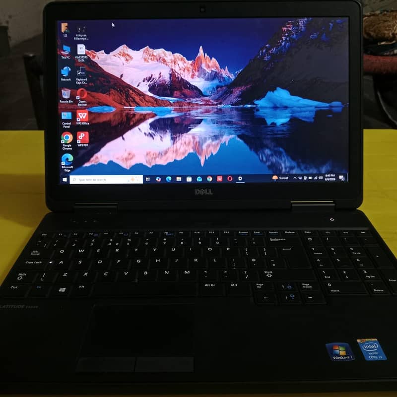 Dell  i3 1