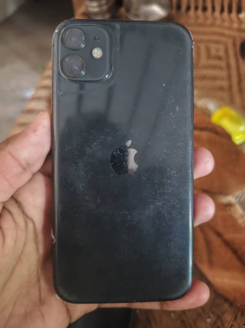 Apple iPhone 11 4