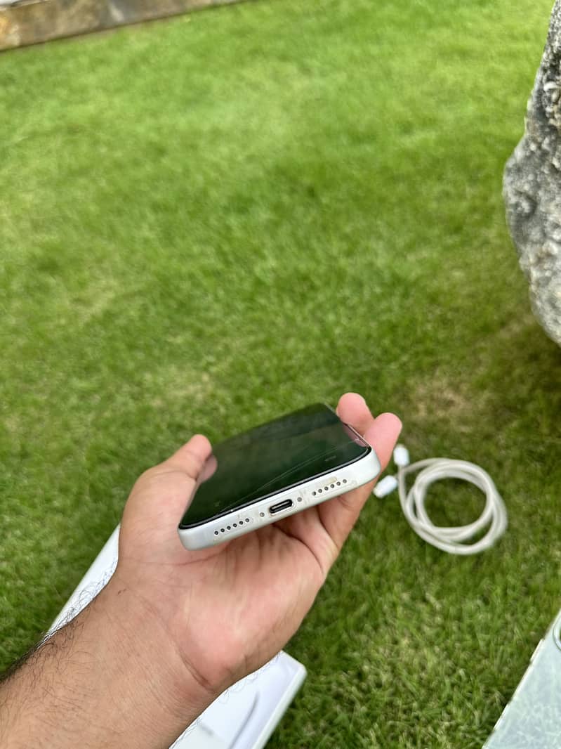 iPhone 17 pro max 4
