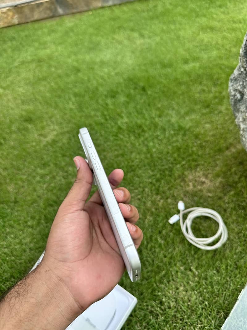 iPhone 17 pro max 5