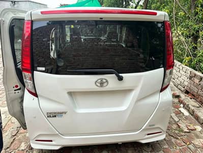 Toyota Roomy 2021