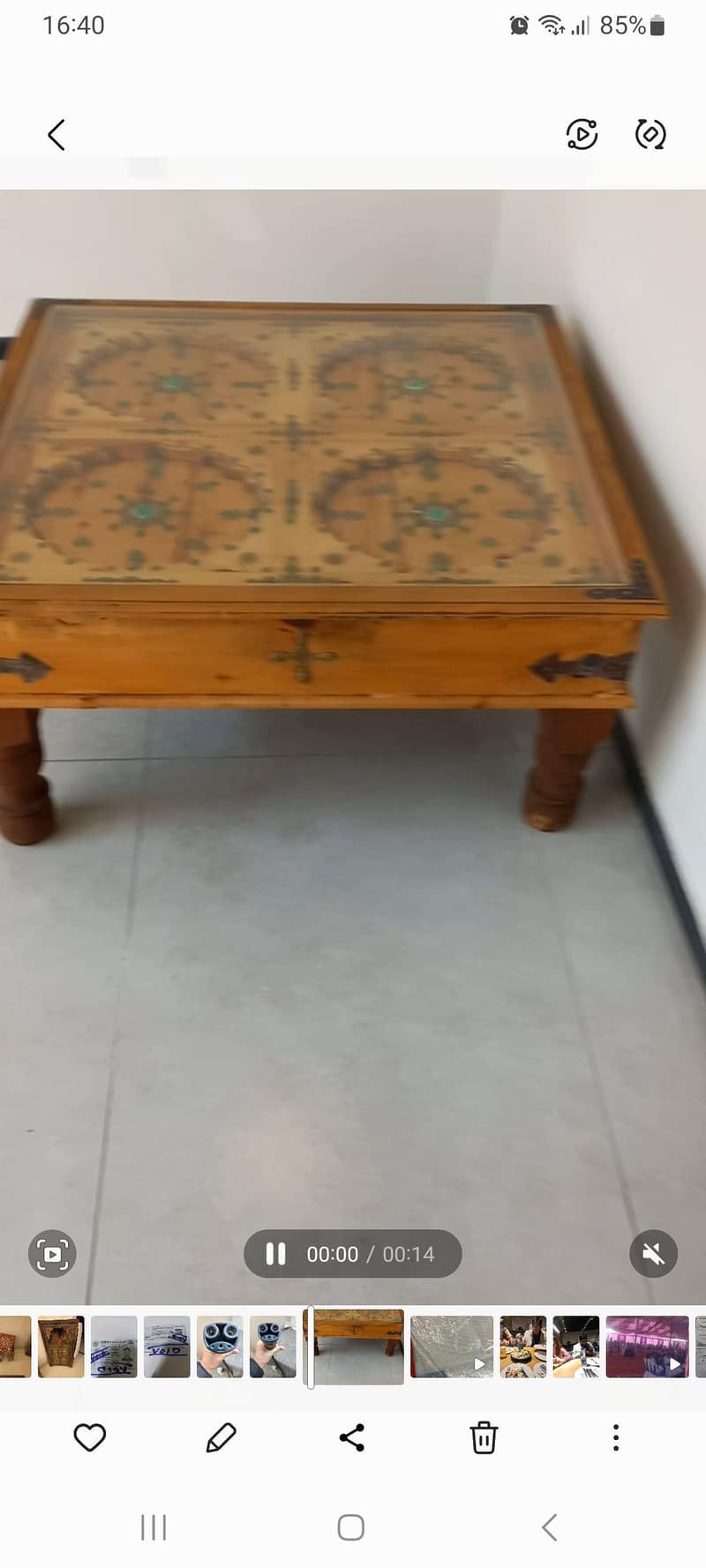 Center Table 0