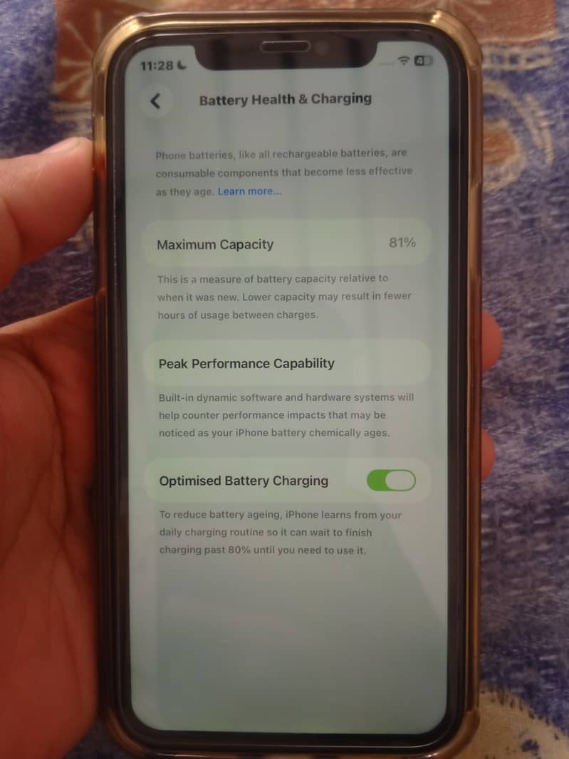 Apple iPhone 11 4