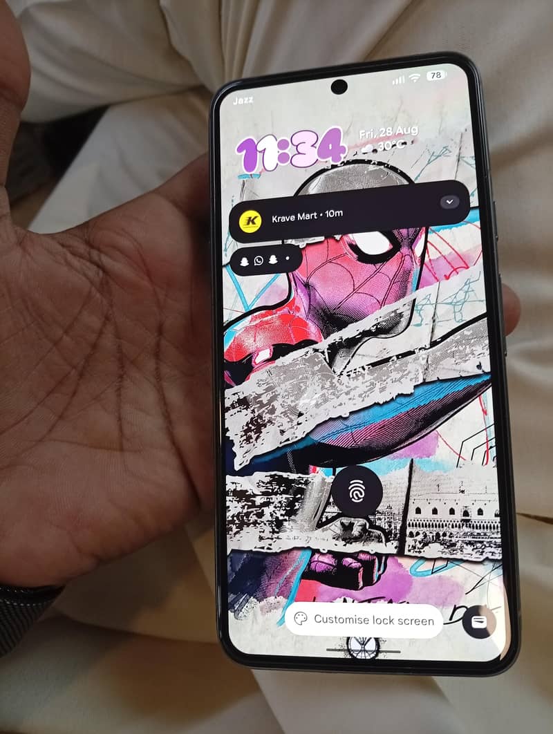 Google Pixel 8 4