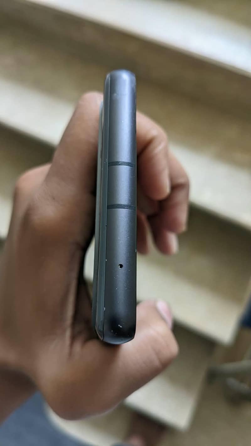 Google Pixel 7a 3
