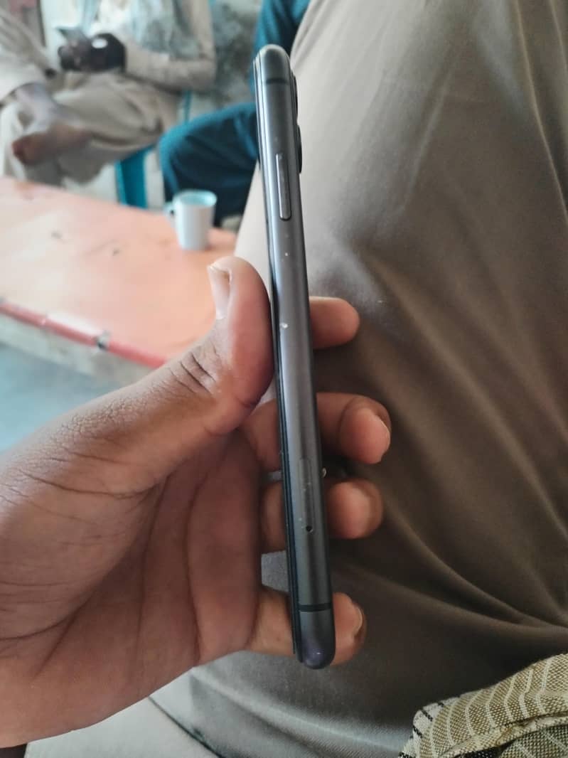 Apple iPhone 11 1