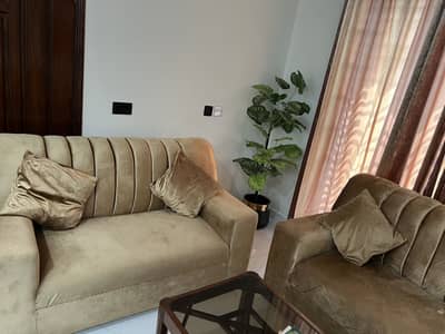 7 seater wide sofa set for sale excellent condition