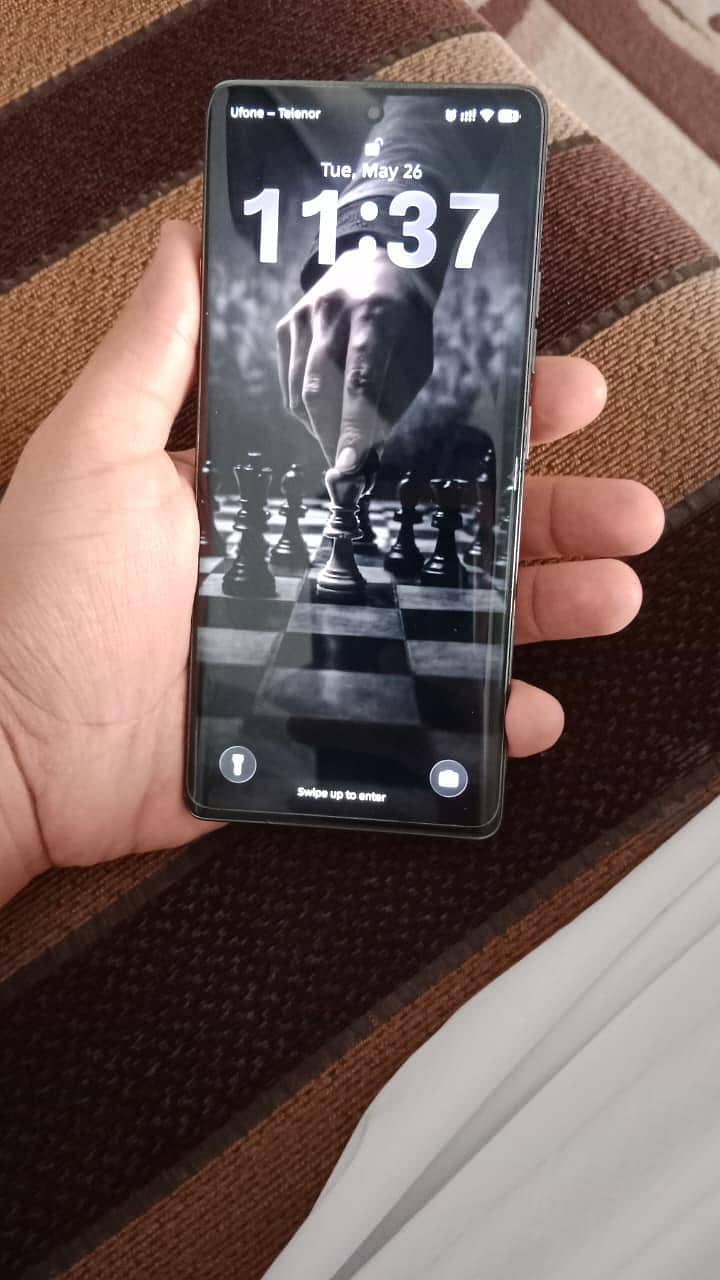 Tecno CAMON 40 Pro 1