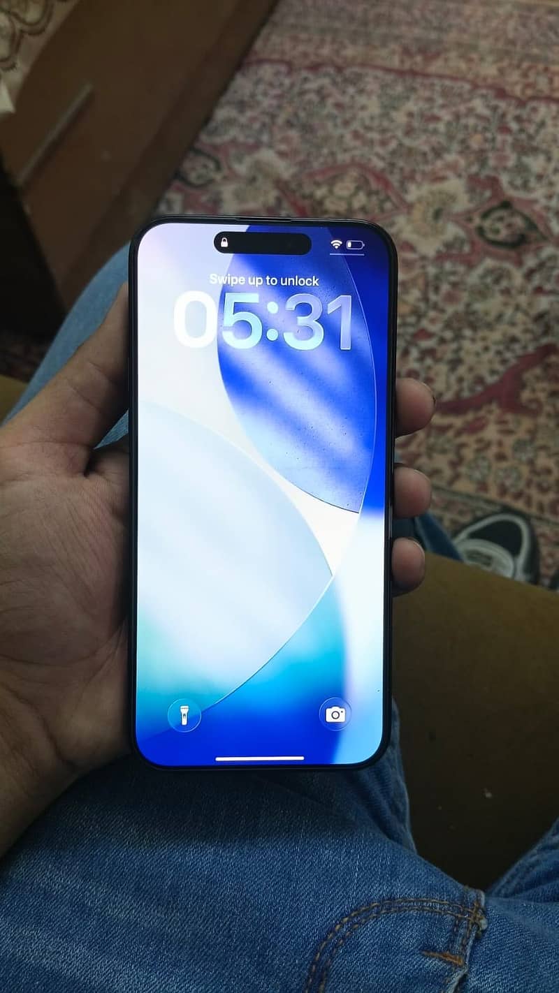 Apple iPhone 15 Pro Max 1